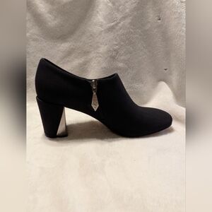 Donald J. Pliner Leather And Nylon Booties 8.5 Black